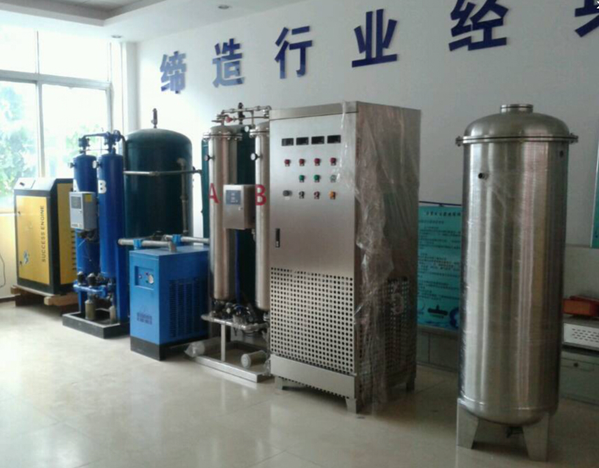 臭氧發(fā)生器，廣州臭氧發(fā)生器蜂窩式一公斤臭氧機(jī)廣加環(huán)1000克臭氧機(jī)